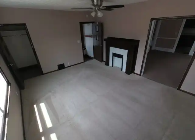 Property at 1026 W 30th St Unit 2, Erie, PA, 16508, 2 beds, 1 bath, [object Object]
