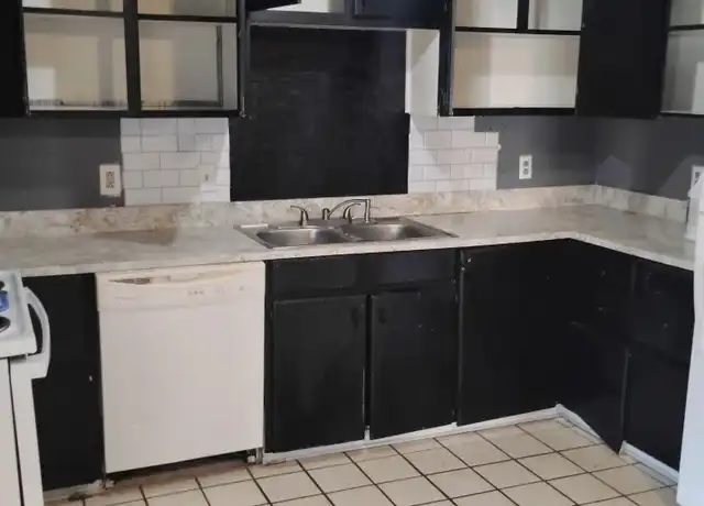 Property at 1016 Quincy St Unit 1, Fort Smith, AR, 72901, 2 beds, 1.5 baths, [object Object]
