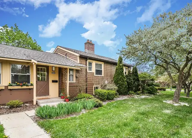 Property at 2263 Parkwood Ave, Ann Arbor, MI, 48104, 2 beds, 1 bath, [object Object]