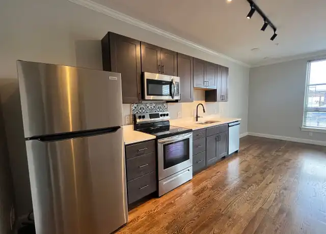 Property at 605 Campbell Ave SE Unit 205, Roanoke, VA, 24013, 1 bed, 1 bath, [object Object]