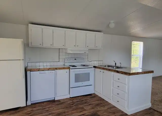 Property at 701 Trollingwood Hawfields Rd Unit 34, Haw River, NC, 27258, 3 beds, 2 baths, [object Object]