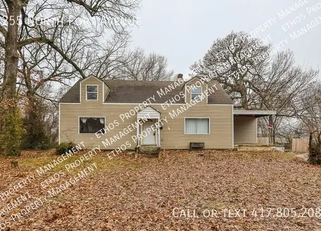 Property at 2255 N Fort Ave, Springfield, MO, 65803, 4 beds, 2 baths, [object Object]