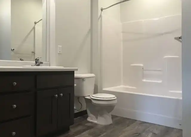 Property at 2001 Kemp Pl E Unit TWC 314, Watertown, SD, 57201, 1 bed, 1 bath, [object Object]