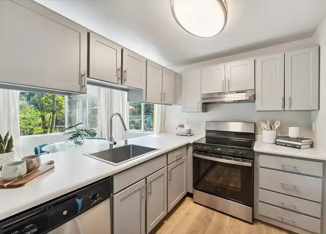 Property at Sofi Lakeside - 12402 Admiralty Way, Everett, WA, 98204, 2 beds, 1 bath, [object Object]