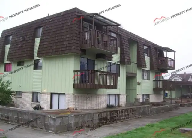 Property at 402 W Magnolia St Unit 402-2, Centralia, WA, 98531, 2 beds, 1 bath, [object Object]
