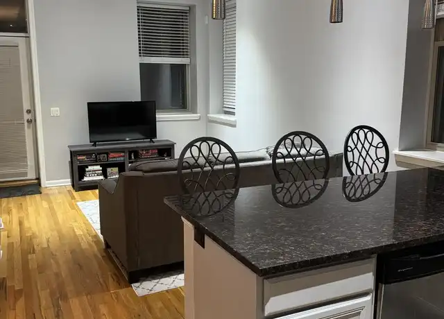 Property at 2717 N Halsted St Unit 2R, Chicago, IL, 60614, 2 beds, 1 bath, [object Object]