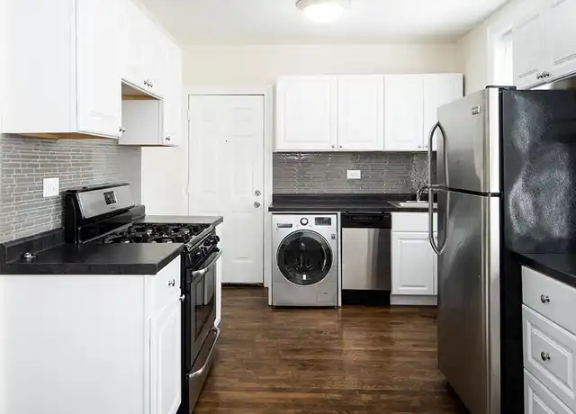 Property at 3823 N Greenview Ave Unit 3W, Chicago, IL, 60613, 2 beds, 1 bath, [object Object]