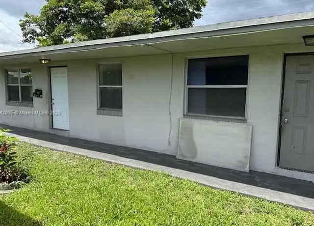 Property at 853 SW 9th St Unit 2, Hallandale Beach, FL, 33009, 0 beds, 1 bath, [object Object]