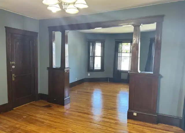 Property at 49 Houghton St Unit 1, Worcester, MA, 01604, 3 beds, 1 bath, [object Object]