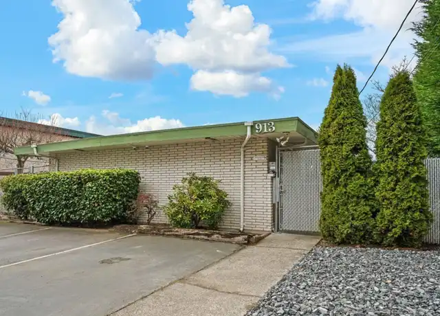 Property at 913 Harrington Ave NE Unit 7, Renton, WA, 98056, 1 bed, 1 bath, [object Object]