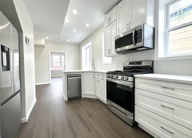 Property at 565 W Side Ave Unit 2, Jersey City, NJ, 07304, 2 beds, 1 bath, [object Object]