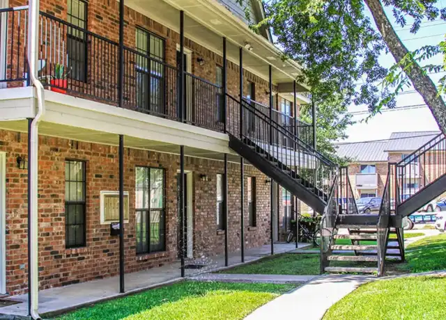 Property at 807 Bernard St Unit 6, Denton, TX, 76201, 1 bed, 1 bath, [object Object]