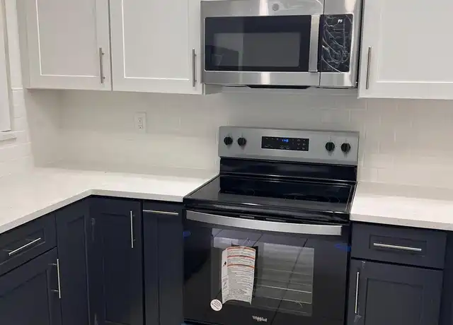 Property at 11661 NW 45th St, Coral Springs, FL, 33065, 2 beds, 2 baths, [object Object]