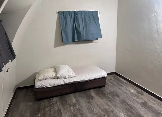 Property at 1905 Kalihi St, Honolulu, HI, 96819, 1 bed, 1 bath, [object Object]