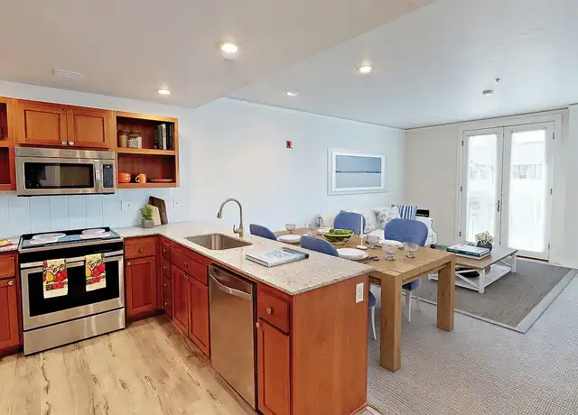 Property at High Street Terrace - 1053 High St, Eugene, OR, 97401, 1 bed, 1 bath, [object Object]
