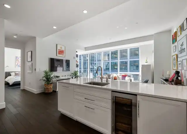 Property at 22 Liberty Dr Unit 12I, Boston, MA, 02210, 1 bed, 1.5 baths, [object Object]