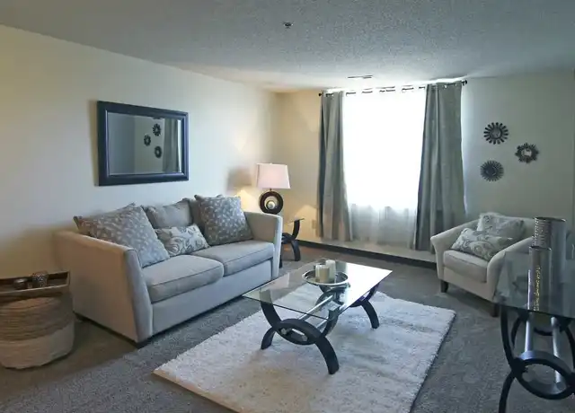 Property at Brewers Point Apartments - 1858 N Commerce St, Milwaukee, WI, 53212, 2 beds, 2 baths, [object Object]