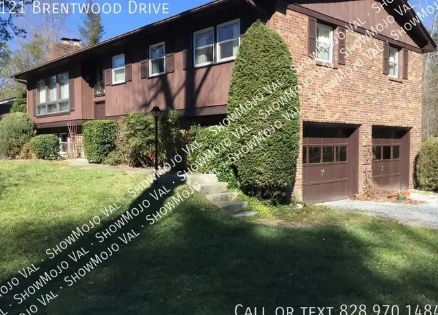 Property at 121 Brentwood Dr, Hendersonville, NC, 28739, 3 beds, 2 baths, [object Object]