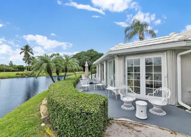 Property at 450 French Royale Cir, Lake Worth, FL, 33462, 3 beds, 3 baths, [object Object]