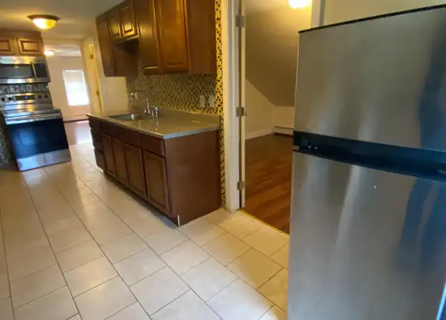 Property at 45 Maple St Unit 3, Providence, RI, 02903, 1 bed, 1 bath, [object Object]