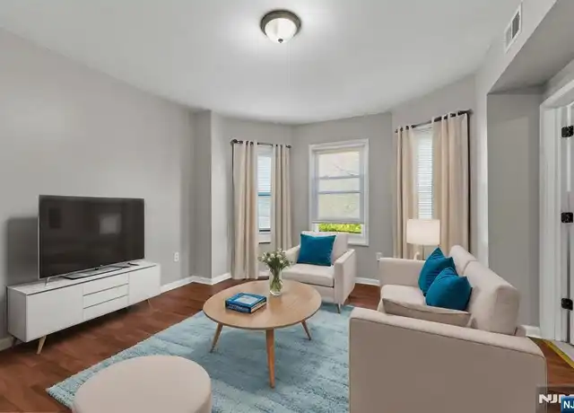 Property at 82 S 13th St Unit 2, Newark, NJ, 07107, 3 beds, 2 baths, [object Object]