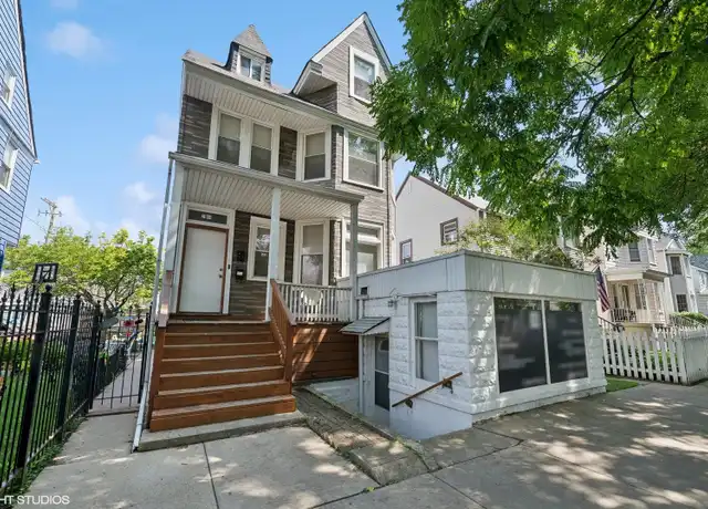 Property at 2144 W Montrose Ave Unit 2, Chicago, IL, 60618, 3 beds, 1 bath, [object Object]