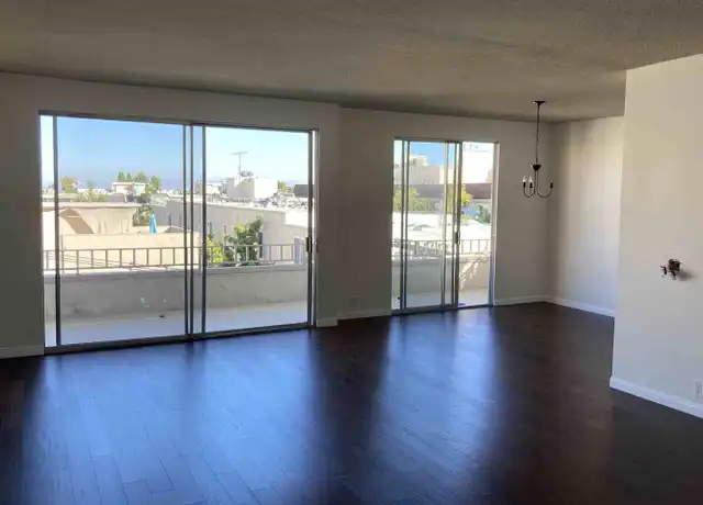 Property at 11930 Montana Ave Unit 204, Los Angeles, CA, 90049, 3 beds, 2 baths, [object Object]
