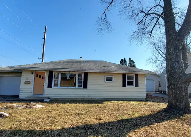 Property at 495 Hilltop Rd, Marion, IA, 52302, 3 beds, 1 bath, [object Object]