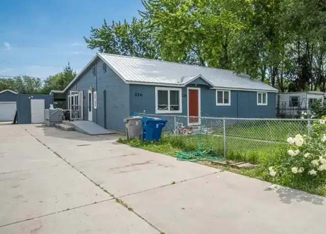 Property at 226 1st St N, Nampa, ID, 83687, 3 beds, 1 bath, [object Object]