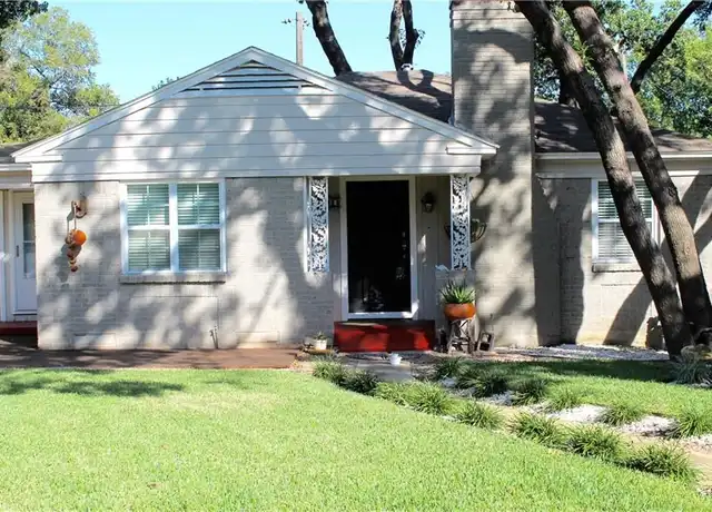 Property at 610 Cliffdale Ave, Dallas, TX, 75211, 2 beds, 1 bath, [object Object]