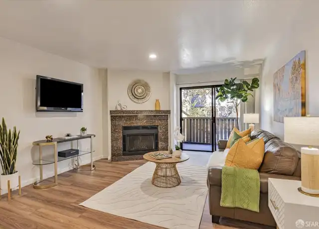 Property at 15335 Washington Ave Unit U1095DR, San Leandro, CA, 94579, 1 bed, 1.5 baths, [object Object]