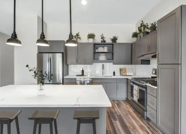 Property at 650 Elm Pl Unit 2BR, Highland Park, IL, 60035, 2 beds, 2 baths, [object Object]