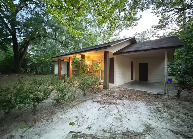 Property at 1960 NW 55th St, Gainesville, FL, 32605, 3 beds, 1 bath, [object Object]