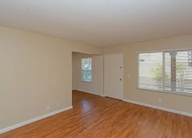 Property at Villas de Laura Apts - 2330 Paseo de Laura, Oceanside, CA, 92056, 1 bed, 1 bath, [object Object]
