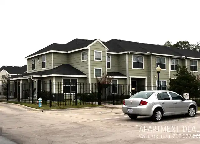 Property at 1206 S Frazier St Unit 4444, Conroe, TX, 77301, 2 beds, 2 baths, [object Object]