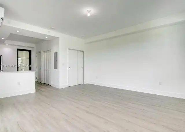 Property at 4100 Davie Rd Unit 208, Davie, FL, 33314, 0 beds, 1 bath, [object Object]
