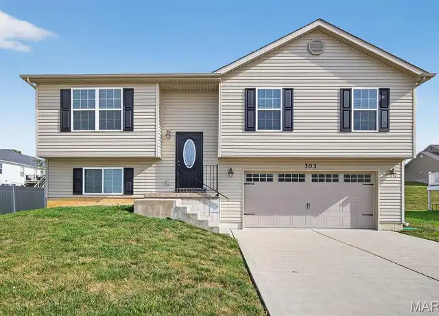 Property at 303 Shadow Trace Dr, Wentzville, MO, 63385, 3 beds, 2 baths, [object Object]