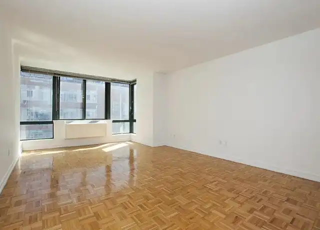 Property at 70 Battery Pl Unit 307, New York, NY, 10280, 1 bed, 1 bath, [object Object]