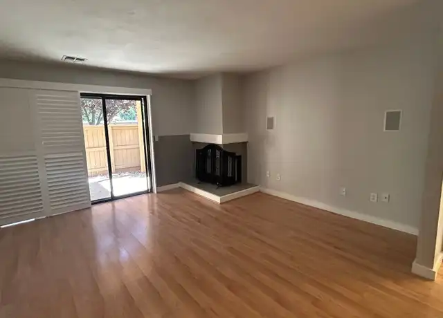 Property at 3424 Vintage Dr #142, Modesto, CA, 95356, 2 beds, 2 baths, [object Object]