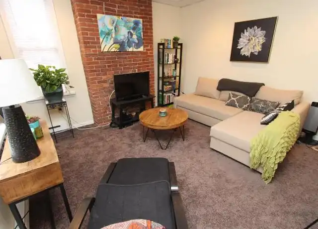 Property at 6333 Walnut St, Pittsburgh, PA, 15206, 1 bed, 1 bath, [object Object]