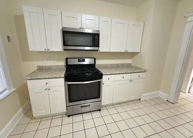 Property at 278 Federal St, Bridgeport, CT, 06606, 3 beds, 1 bath, [object Object]