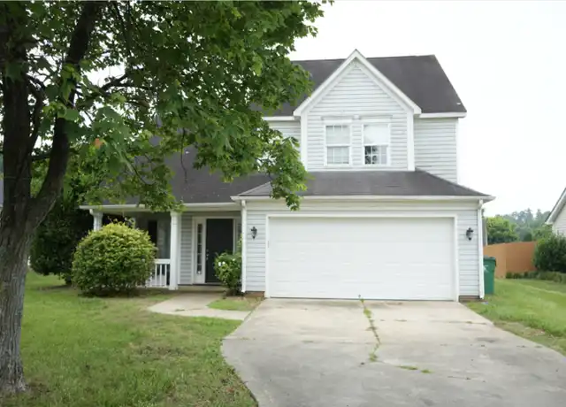 Property at 7915 Bella Vista Ct, Charlotte, NC, 28216, 3 beds, 2 baths, [object Object]