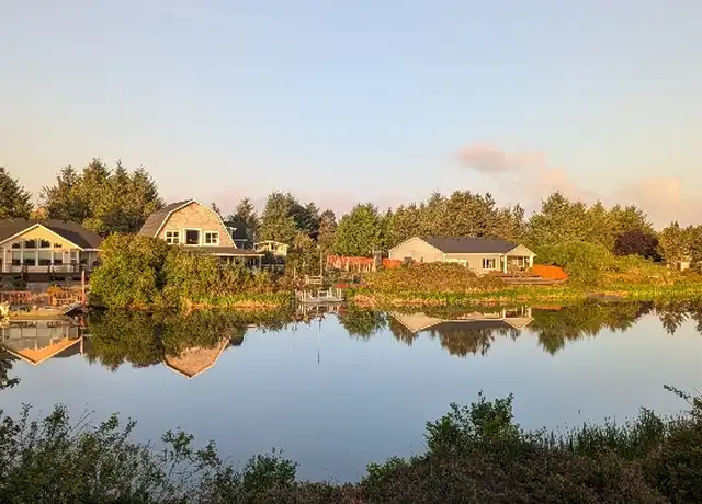 Property at 871 Pheasant Ct SW Unit A, Ocean Shores, WA, 98569, 2 beds, 1 bath, [object Object]