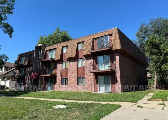 Property at 649 S 18th St Unit STREET-16, Lincoln, NE, 68508, 1 bed, 1 bath, [object Object]