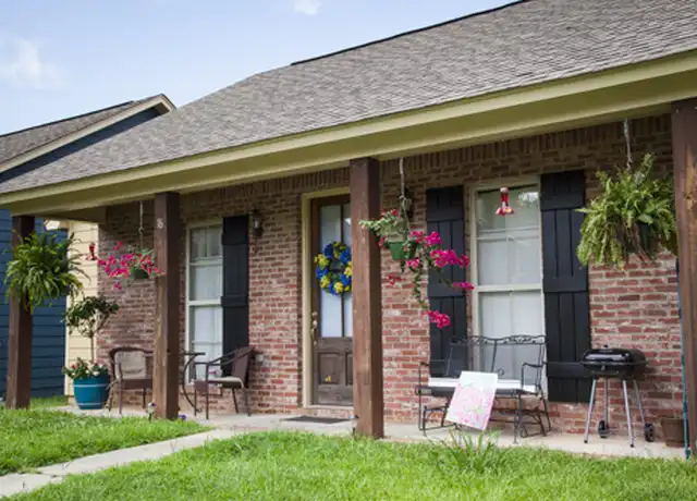 Property at Cypress Cove Cottages - 5057 W 4th St, Hattiesburg, MS, 39402, 2 beds, 2 baths, [object Object]