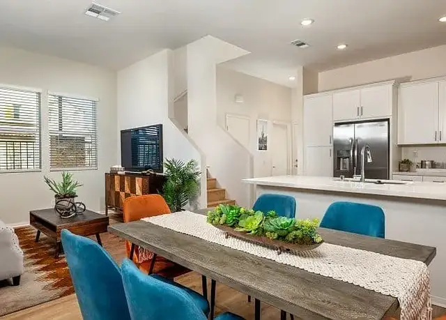 Photo of 17030 Limestone Ln, Fontana, CA 92336