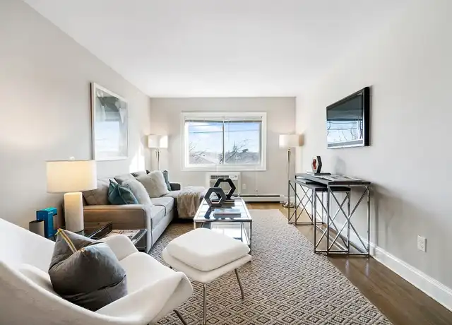Property at 3 Bedford LLC - 3 Bedford Ave, Norwalk, CT, 06850, 1 bed, 1 bath, [object Object]