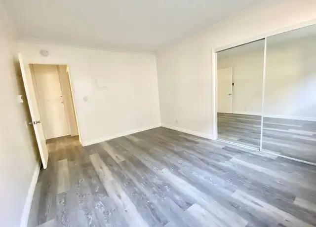 Property at 1030 N Orange Grove Ave Unit 108, West Hollywood, CA, 90046, 1 bed, 1 bath, [object Object]