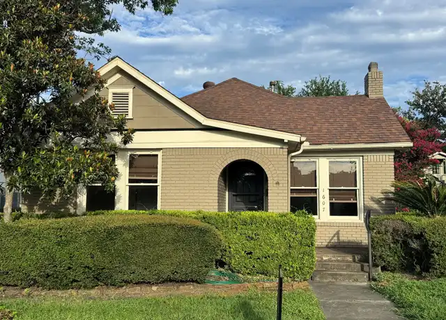 Property at 1607 Blount St, Houston, TX, 77008, 2 beds, 1 bath, [object Object]