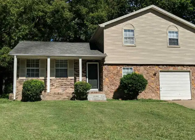 Property at 425 Ocala Ct N, Nashville, TN, 37211, 3 beds, 1.5 baths, [object Object]